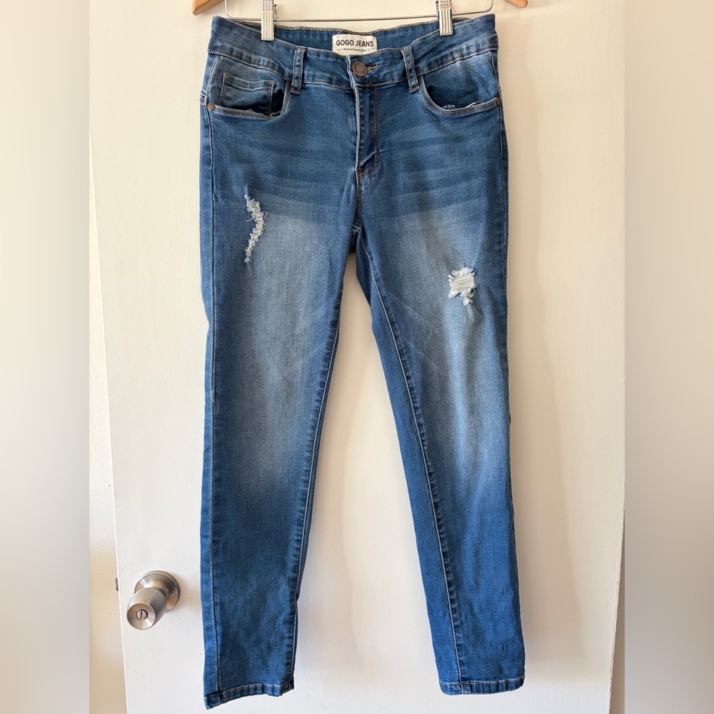 GoGo Distressed Skinny Jeans Women’s